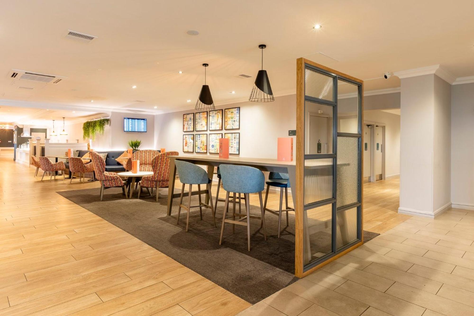 Holiday Inn - Glasgow Airport By Ihg Paisley Exterior photo