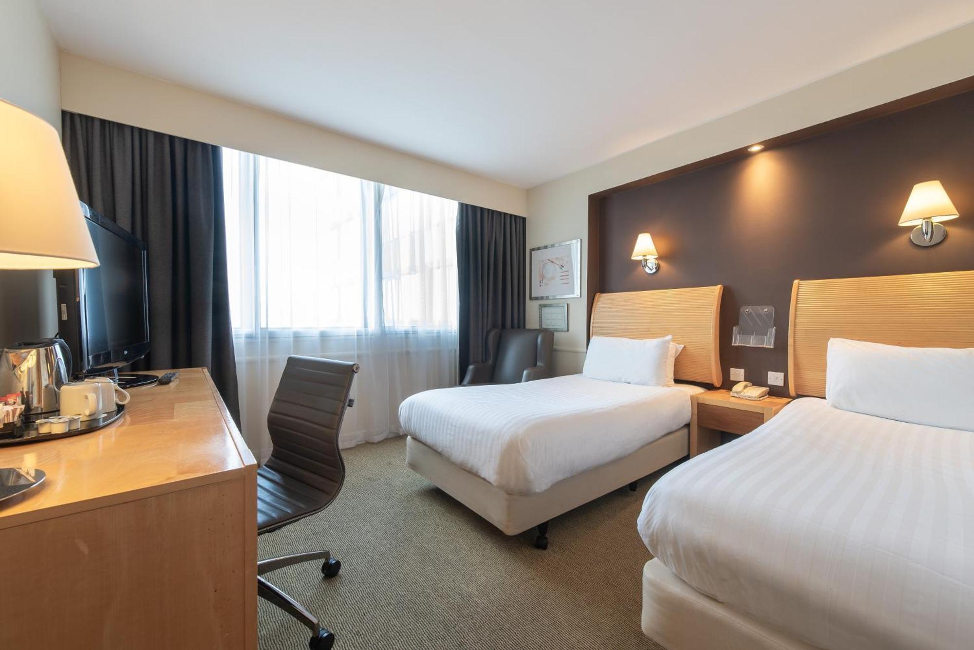 Holiday Inn - Glasgow Airport By Ihg Paisley Exterior photo